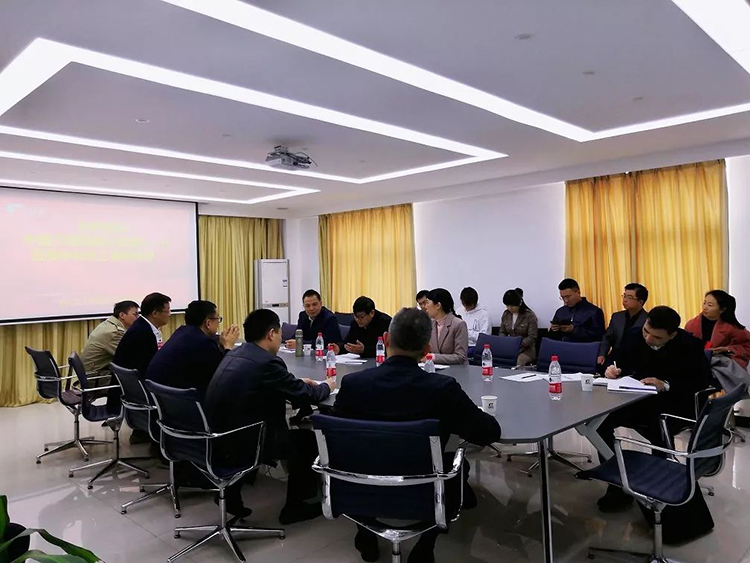 中國工程院李曉紅院長帶隊(duì)蒞臨中科天工調(diào)研指導(dǎo)05.jpg 中國工程院李曉紅院長帶隊(duì)蒞臨中科天工調(diào)研指導(dǎo)05.jpg